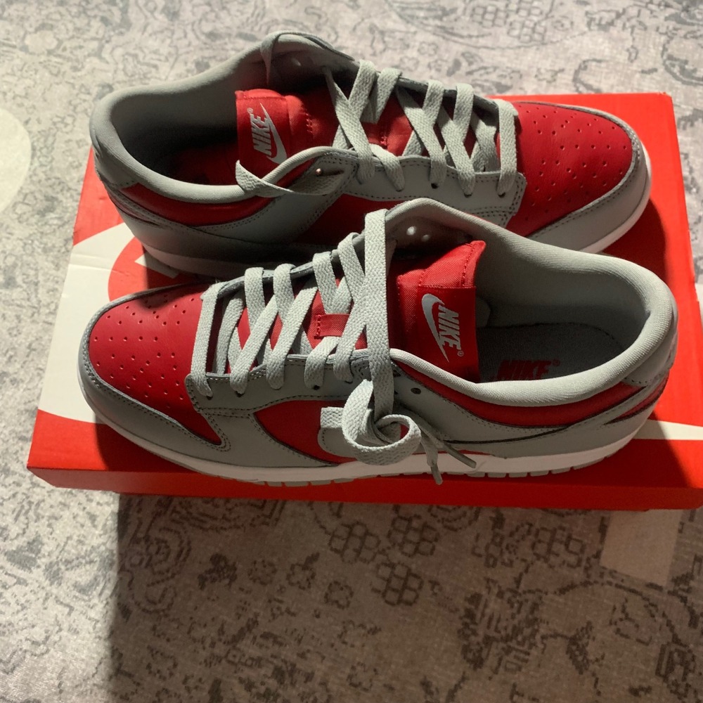 Nike Dunk Low QS Silver Red FQ6965-600 Mens 9.5 Womens 11 Sneakers